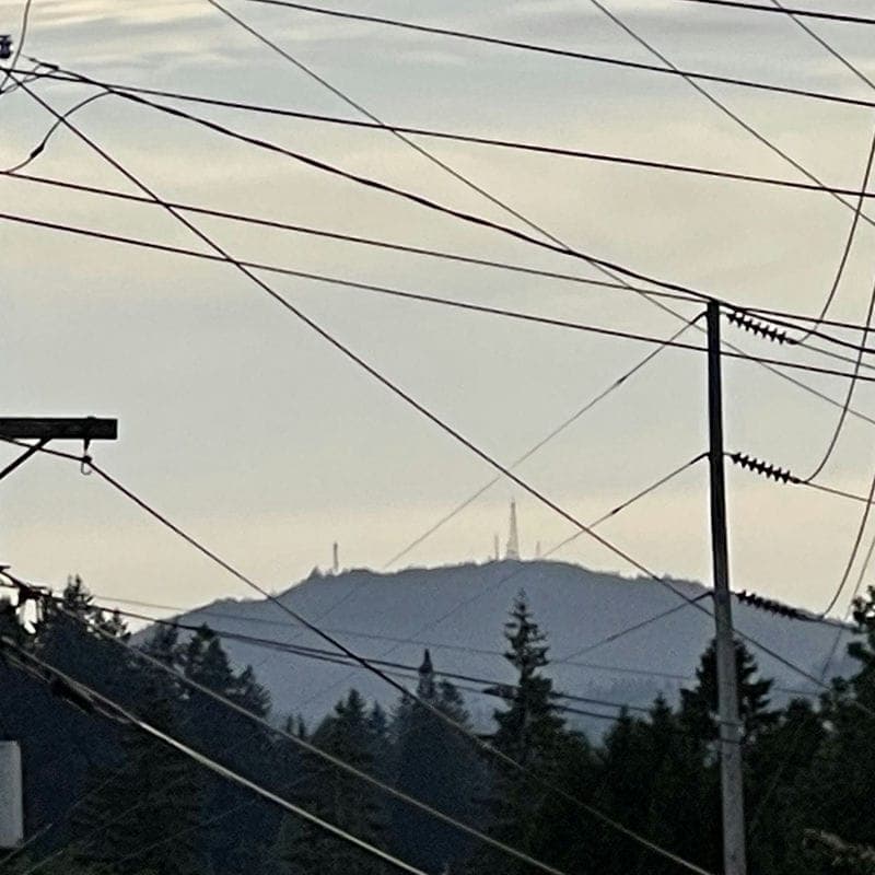 Power lines and transmission towers in Bremerton